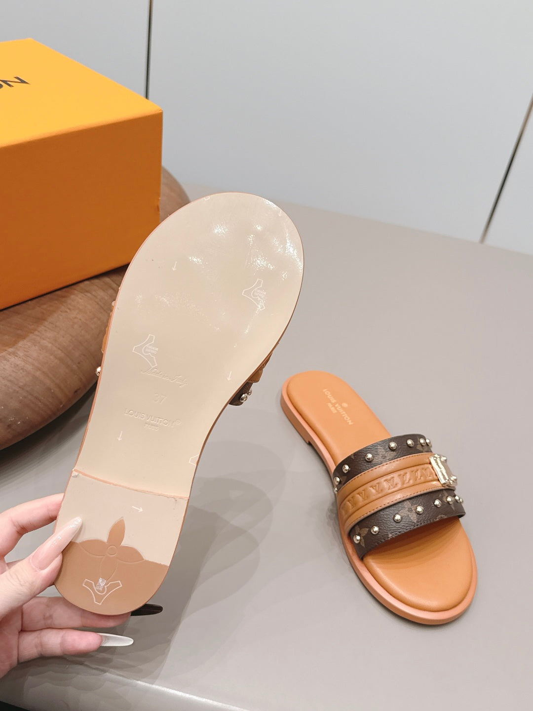 Slippers
