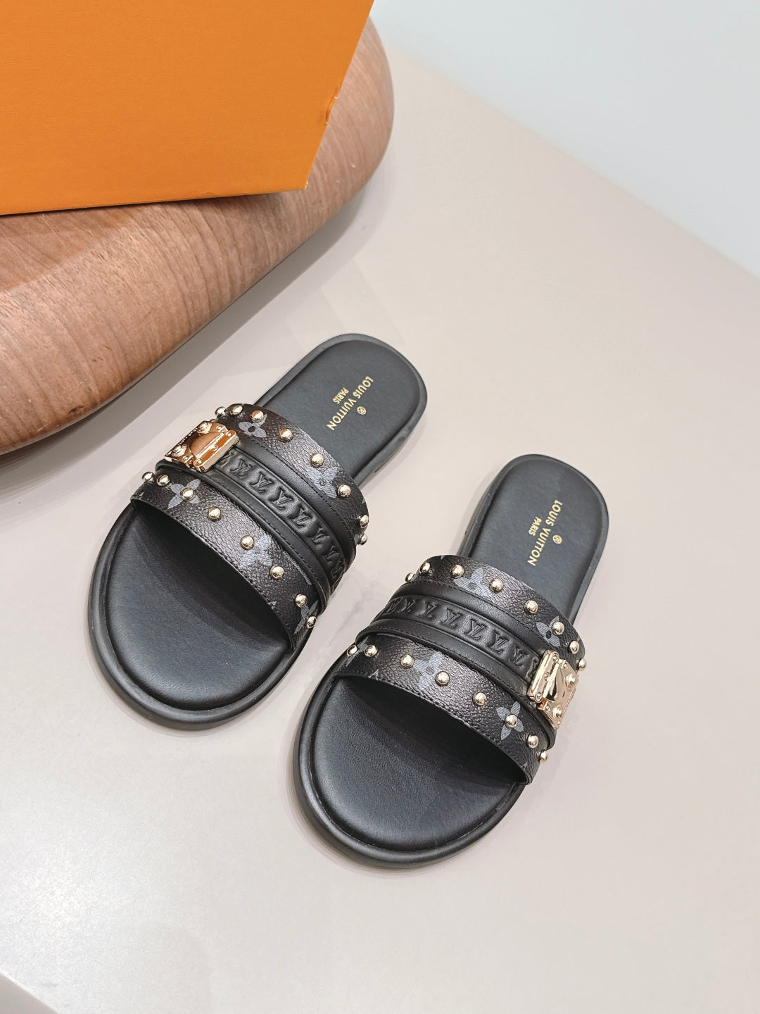 Slippers
