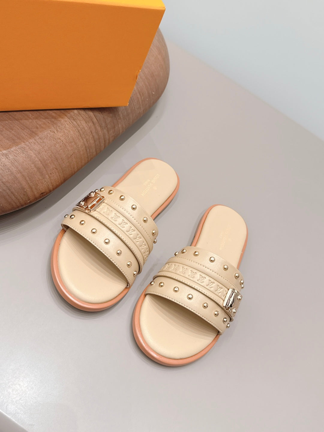 Slippers
