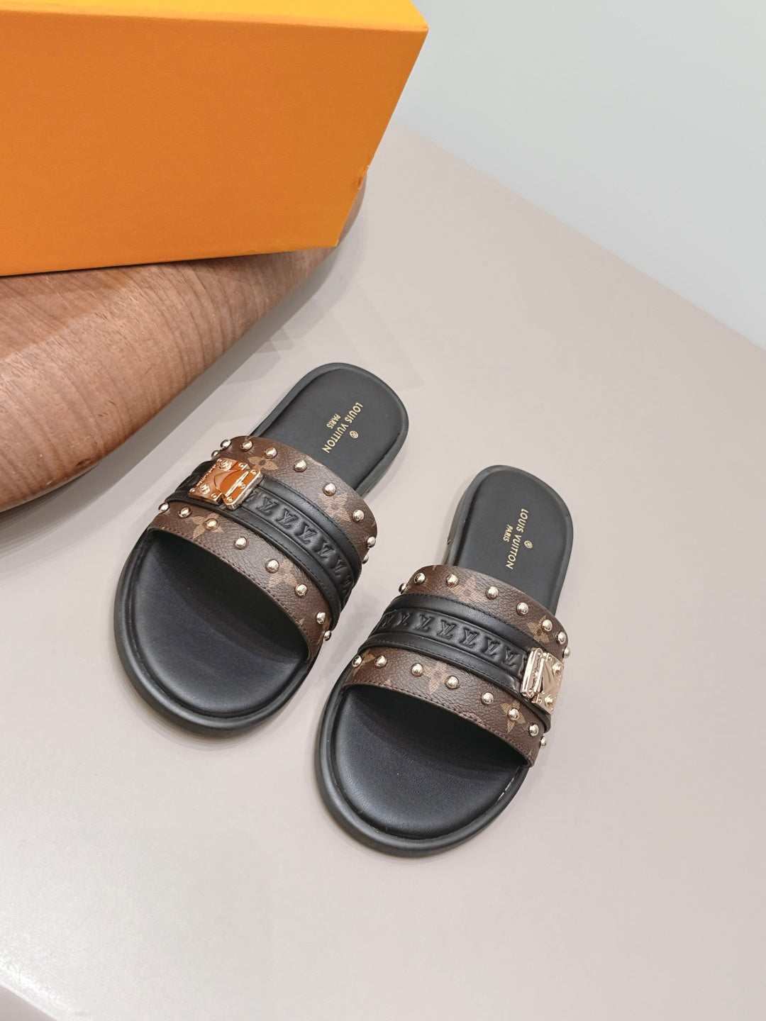Slippers