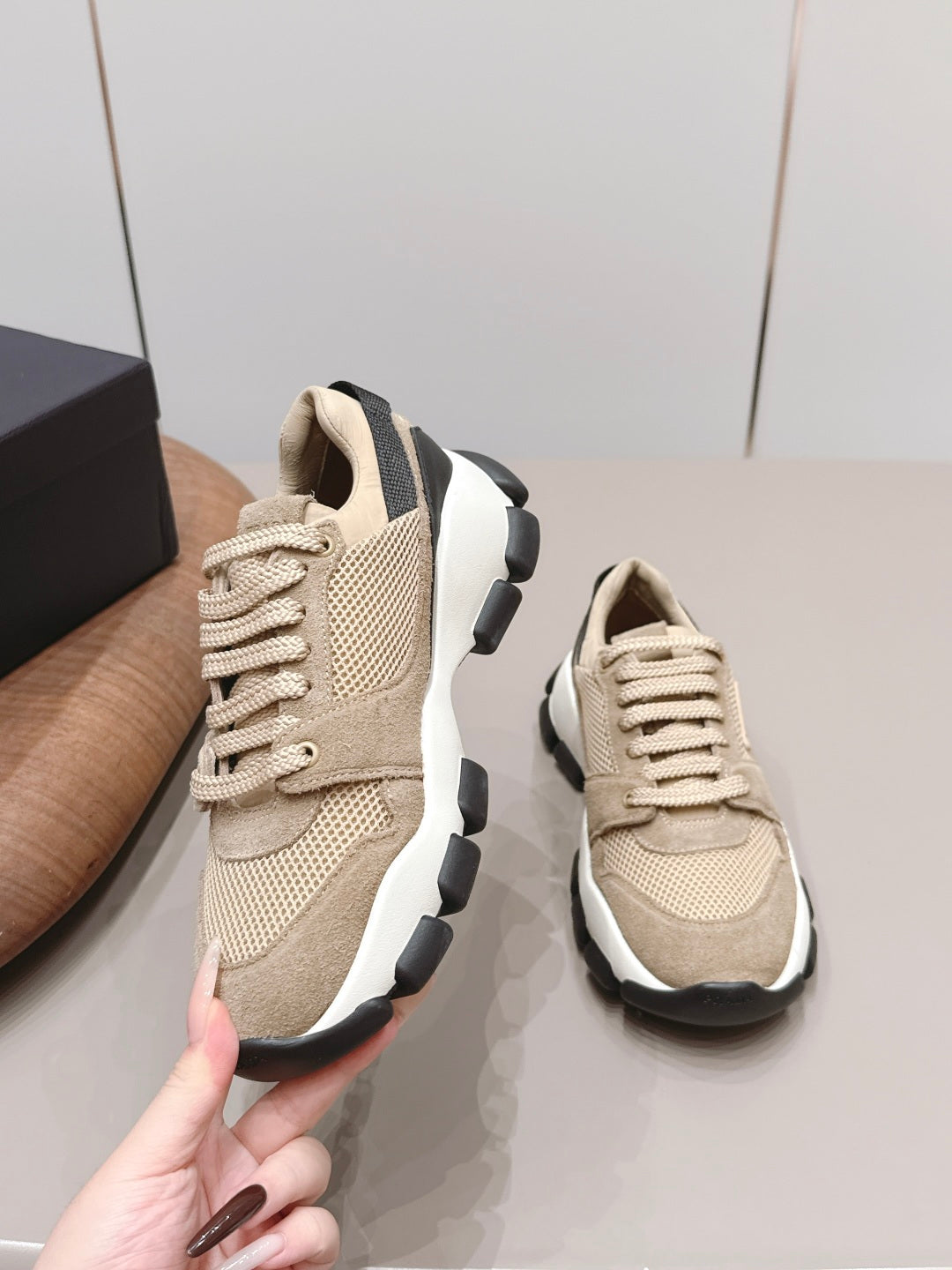 Sneakers