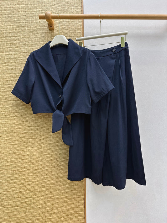 Short sleeve shirt+Skirt