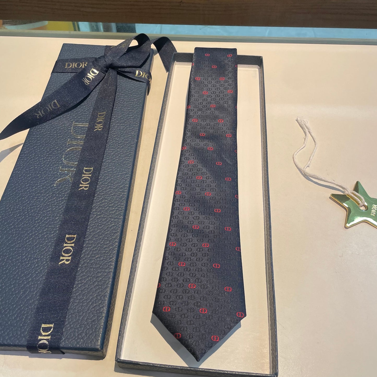 Tie
