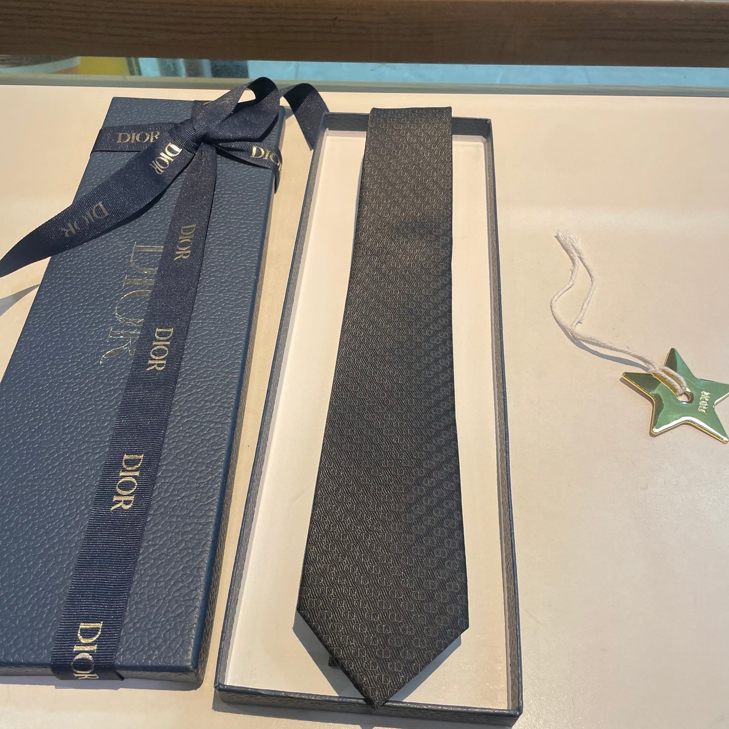 Tie