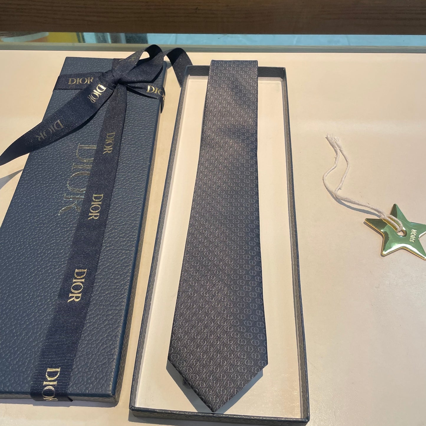 Tie