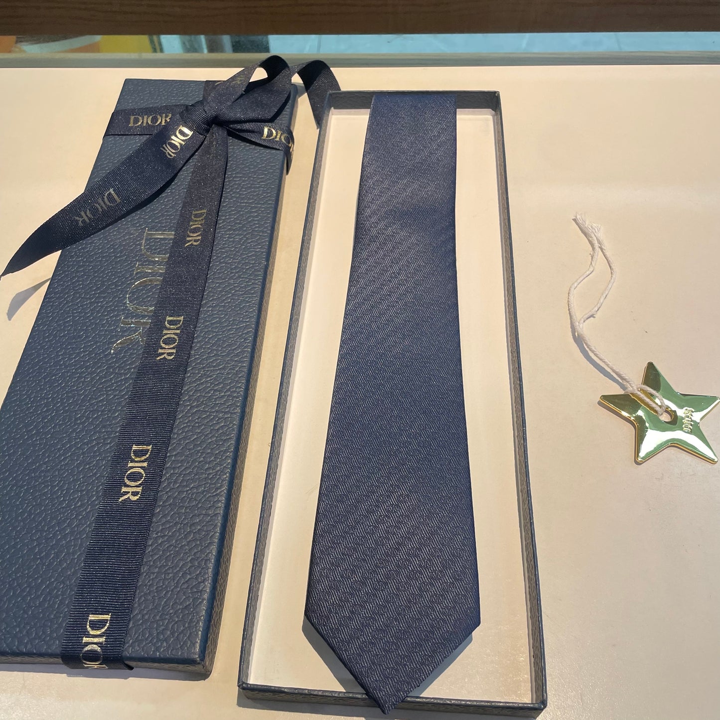 Tie
