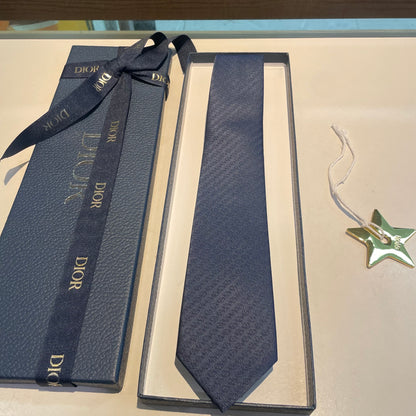 Tie