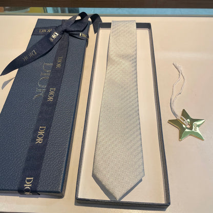 Tie