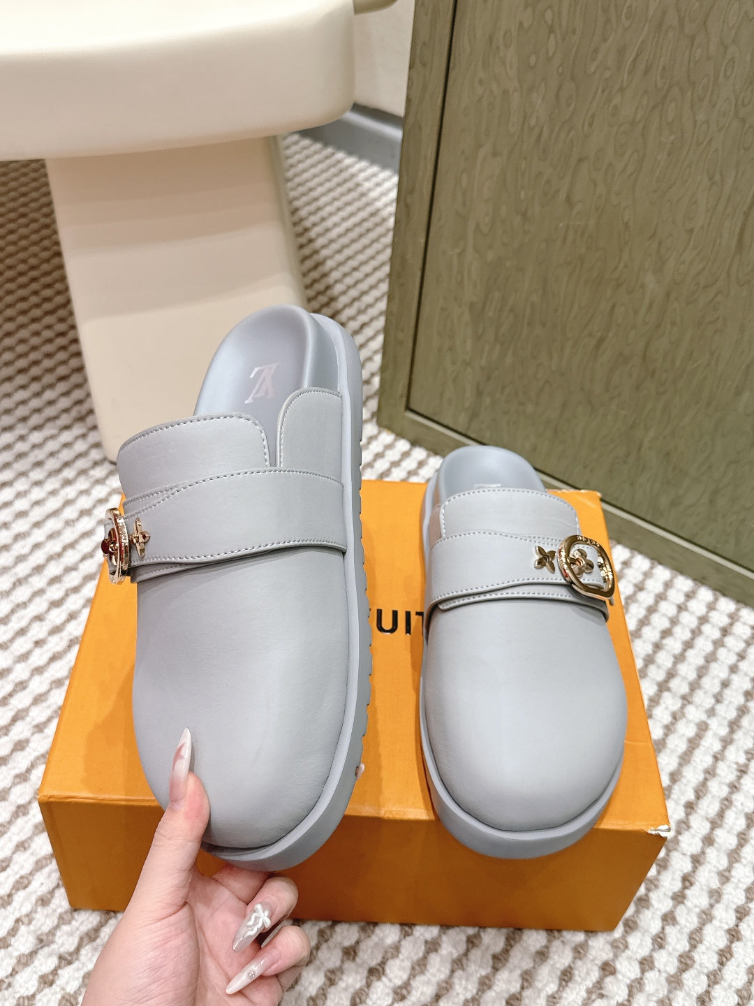 Slippers