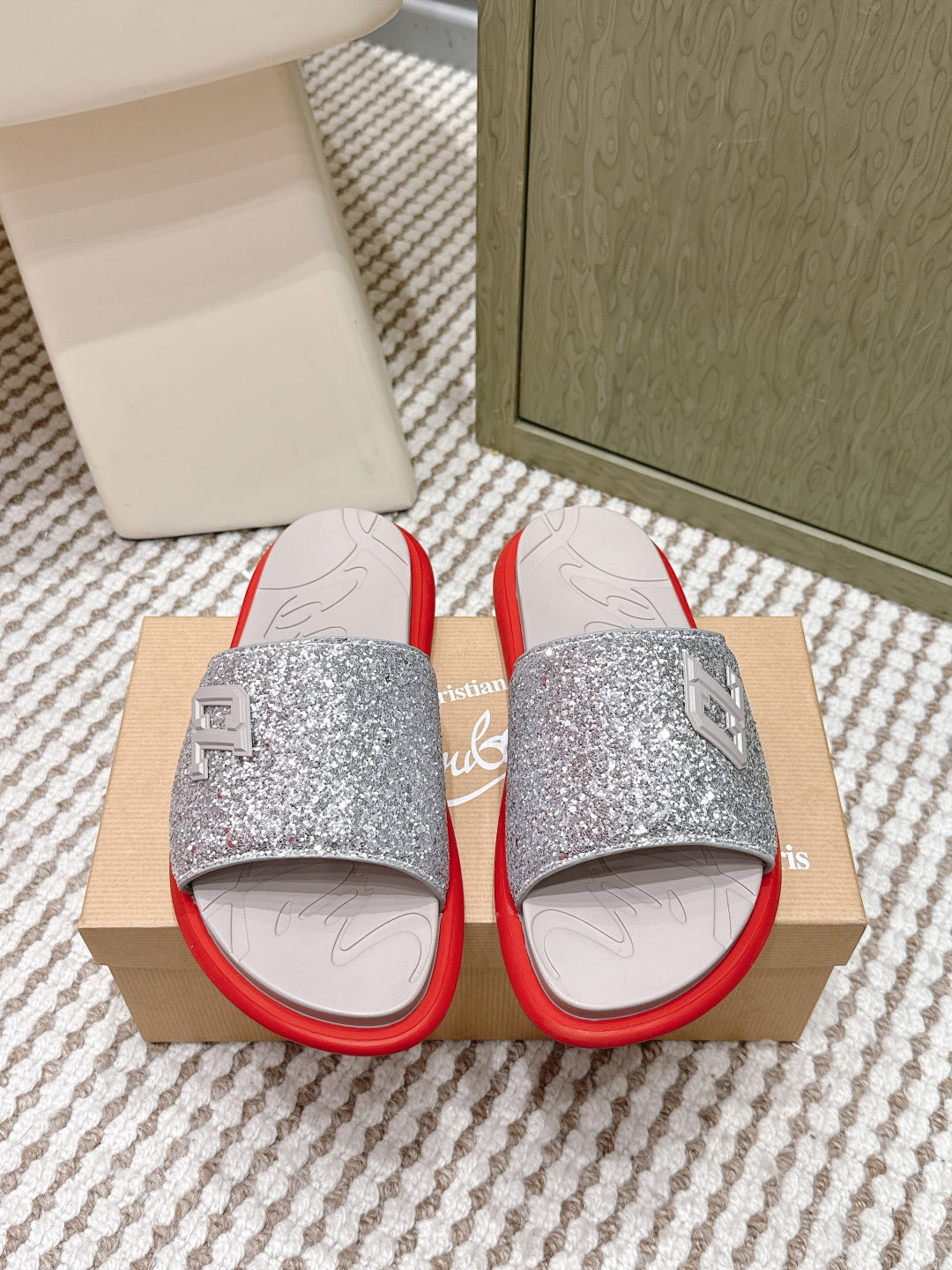 Slippers