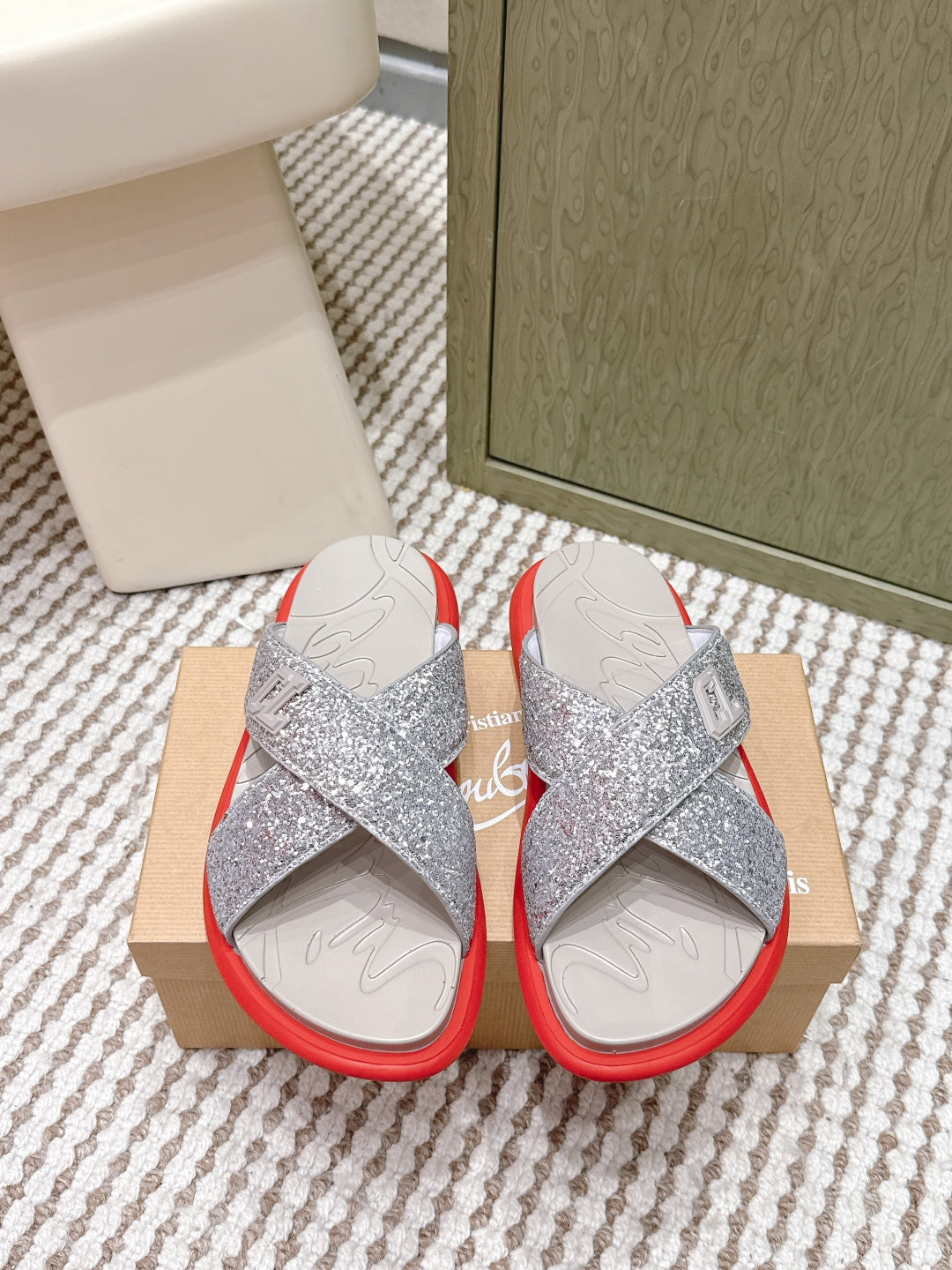 Slippers