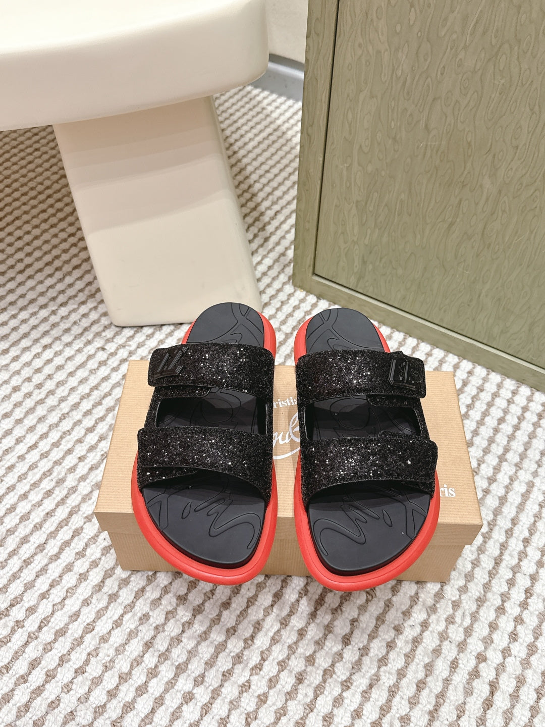 Slippers