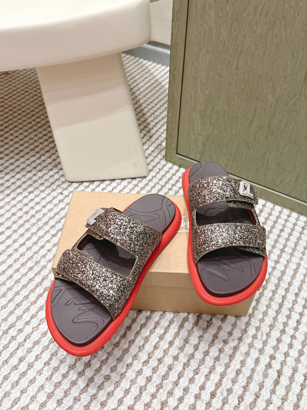 Slippers