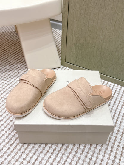 Slippers