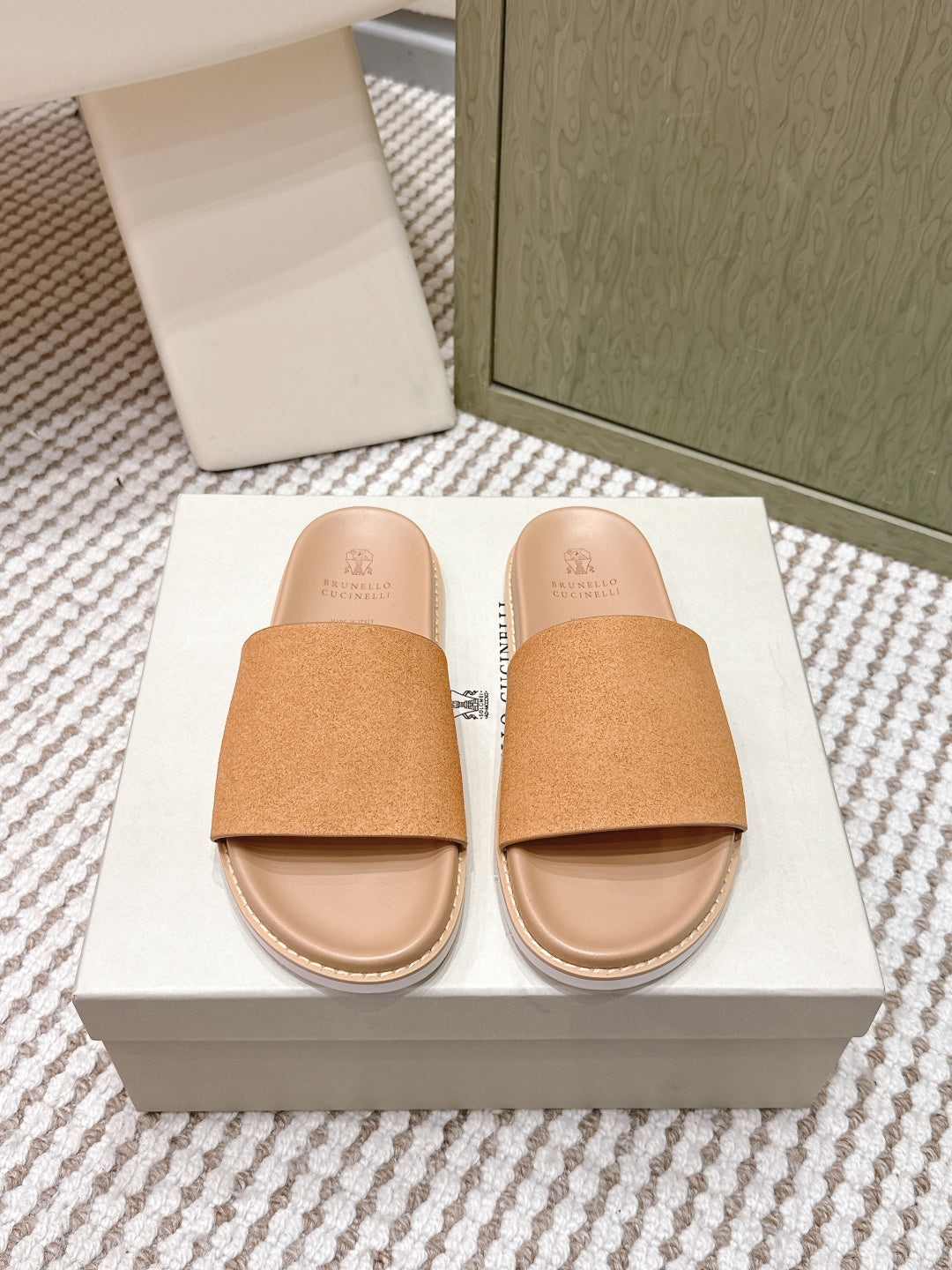 Slippers