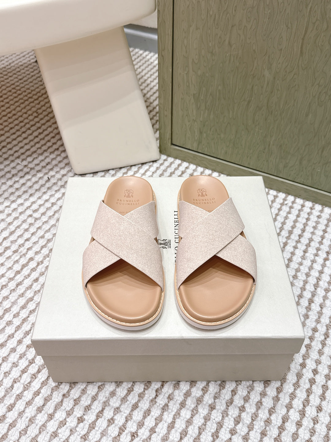 Slippers