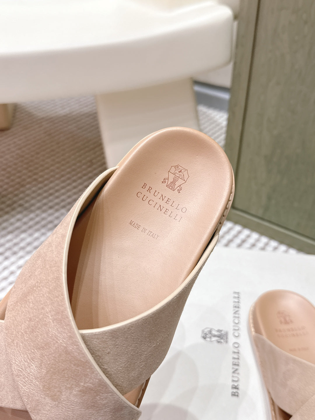 Slippers