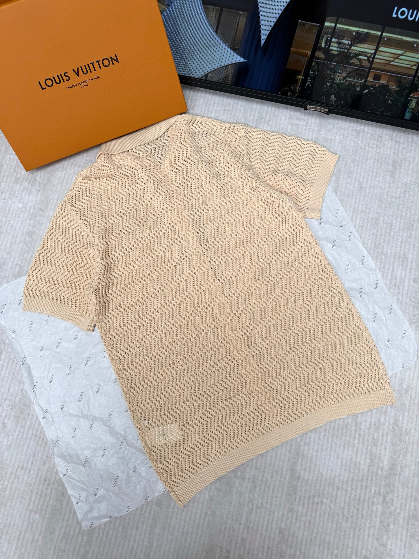 Short sleeve shirt