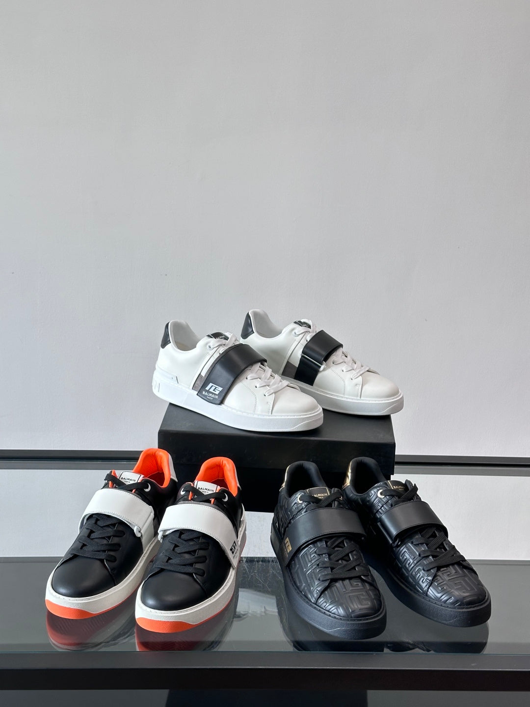 Sneakers