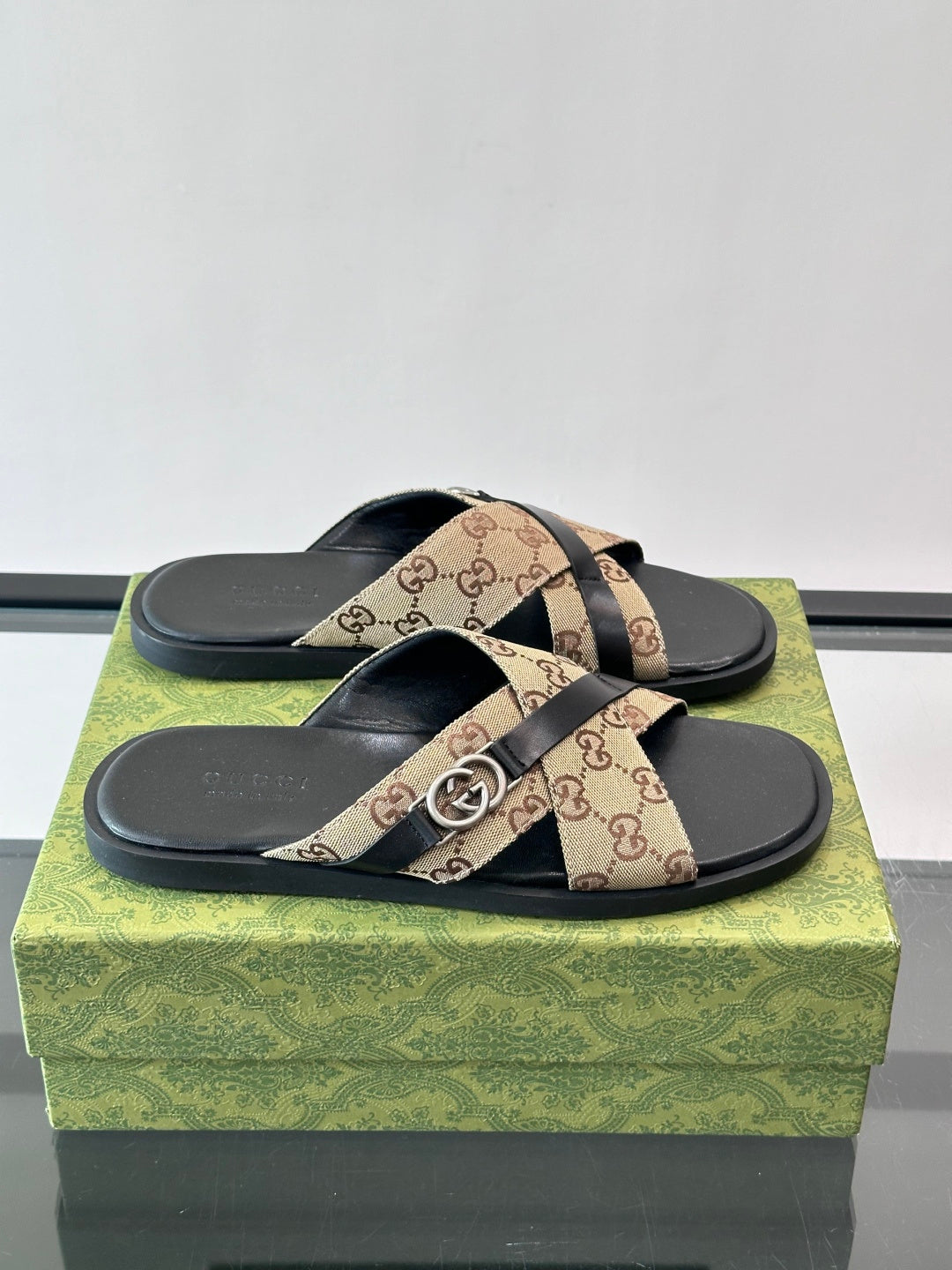 Slipper