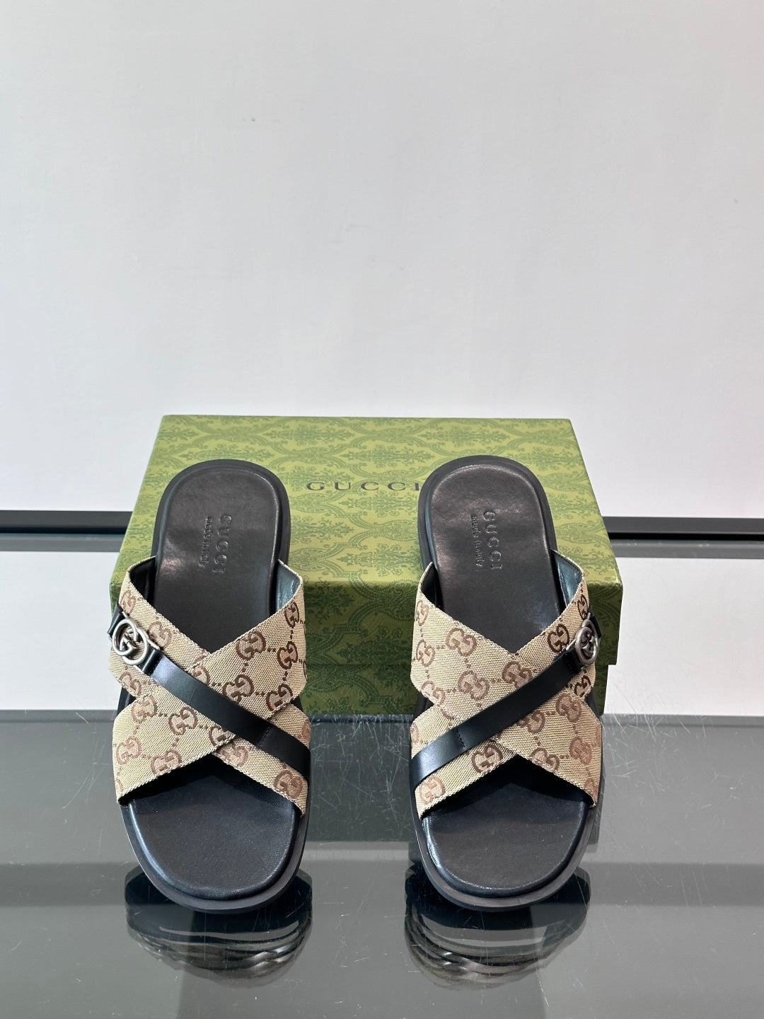 Slipper