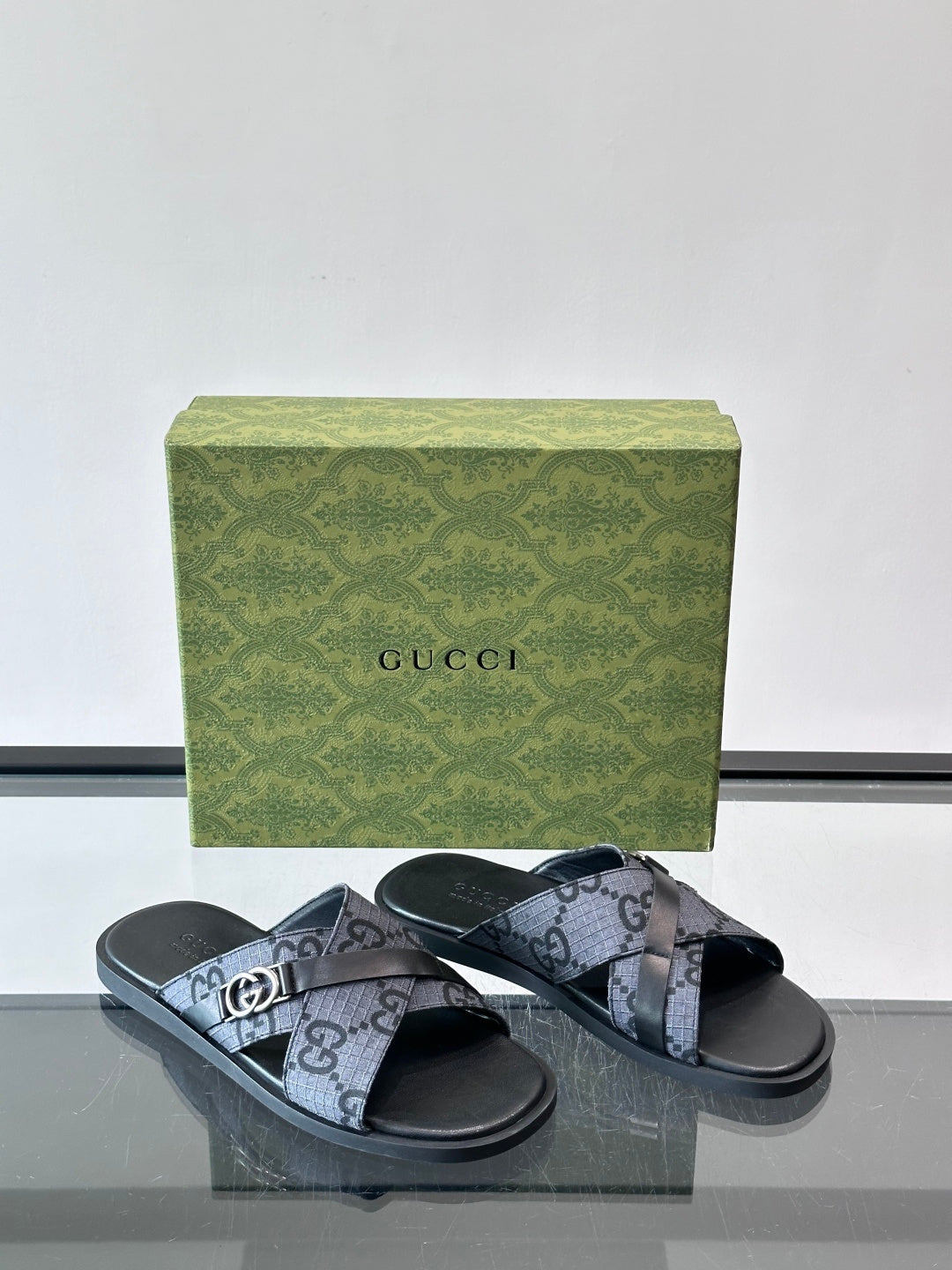 Slipper
