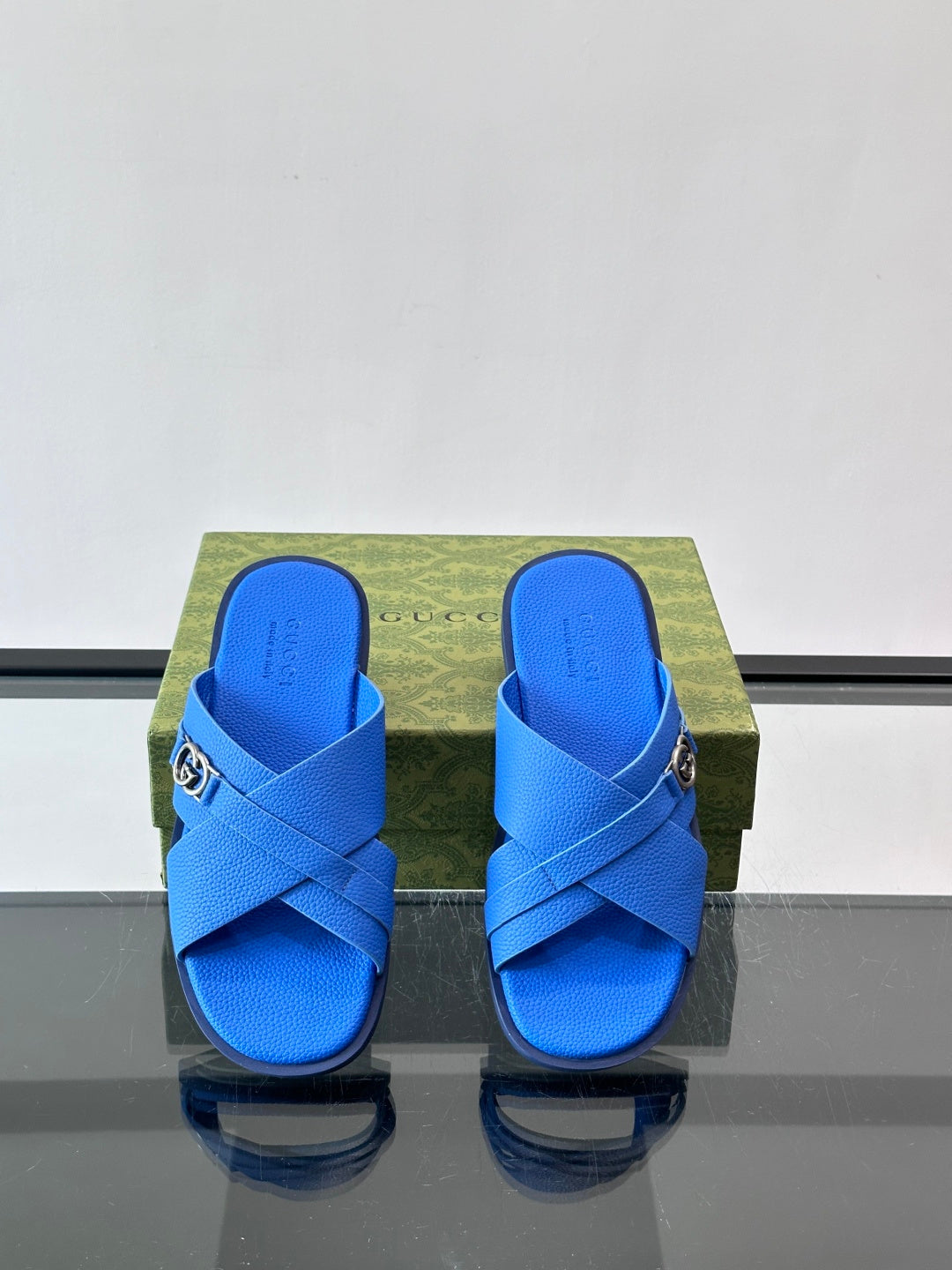 Slipper