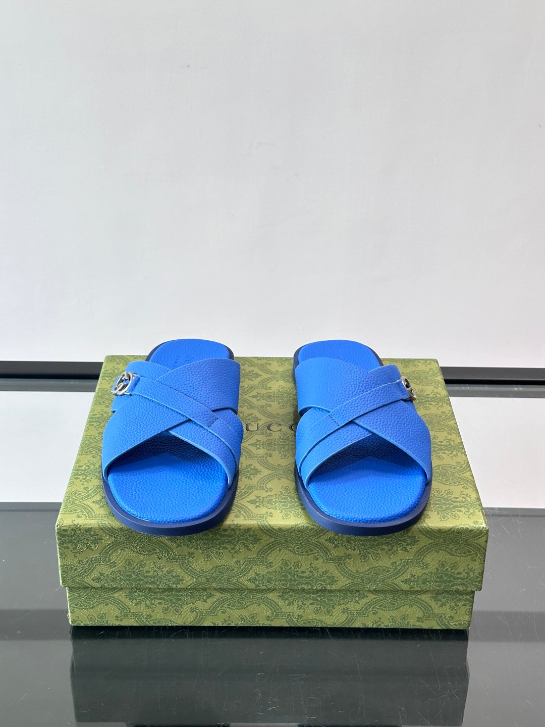 Slipper