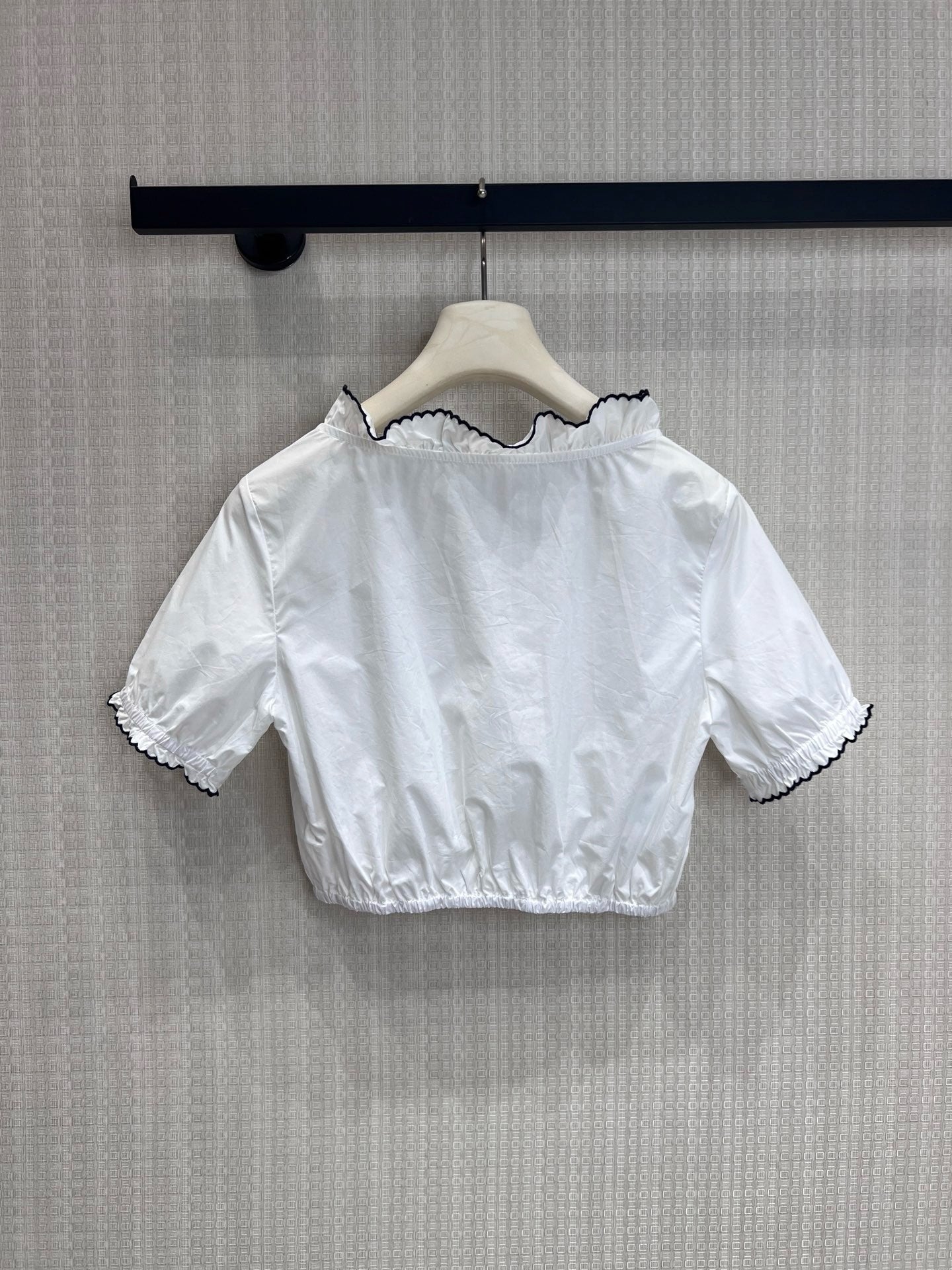 Short sleeve shirt