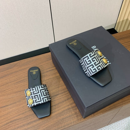 Slippers