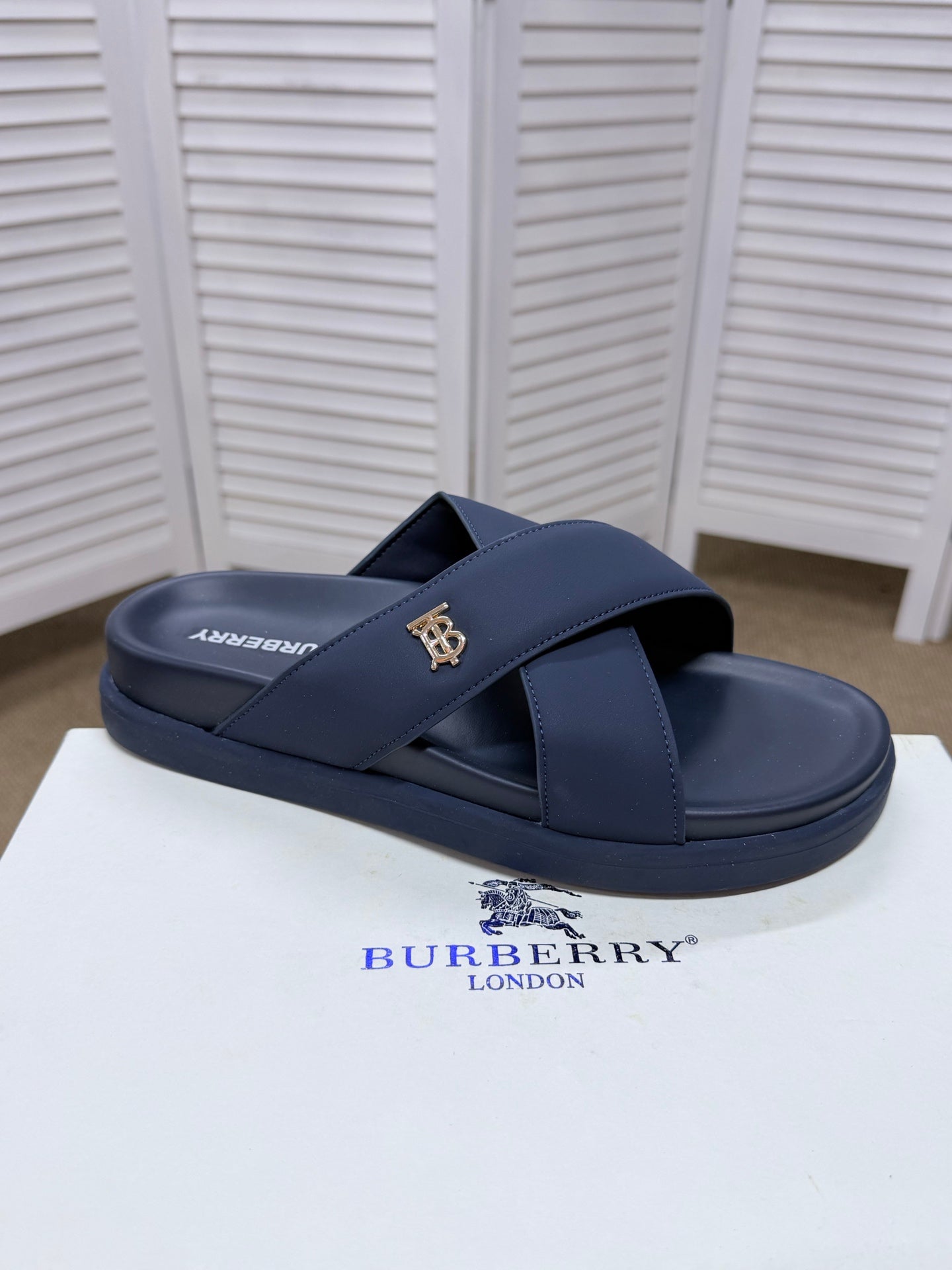 Slipper
