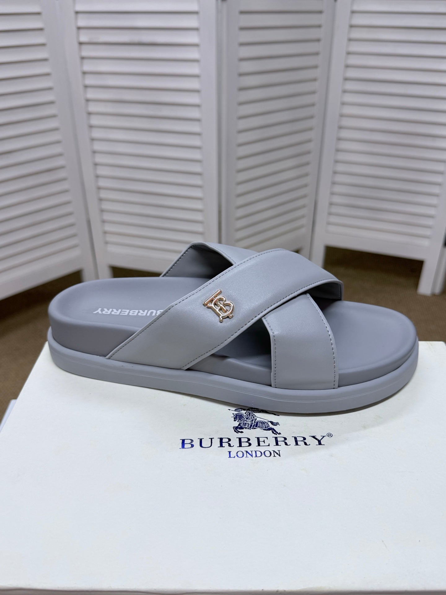 Slipper