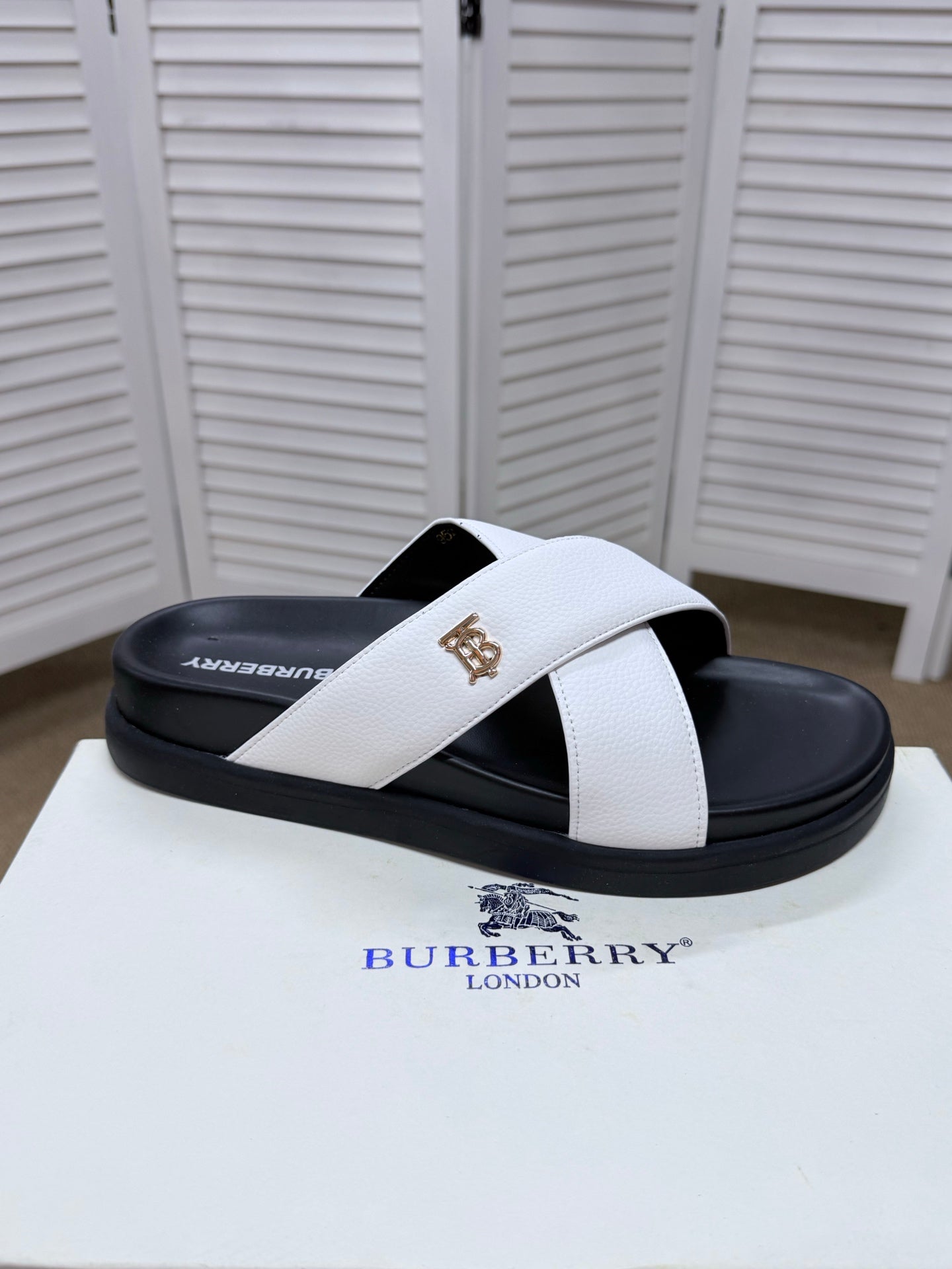 Slipper