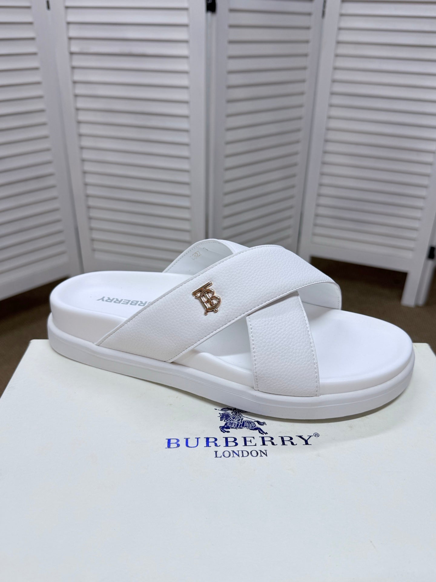 Slipper