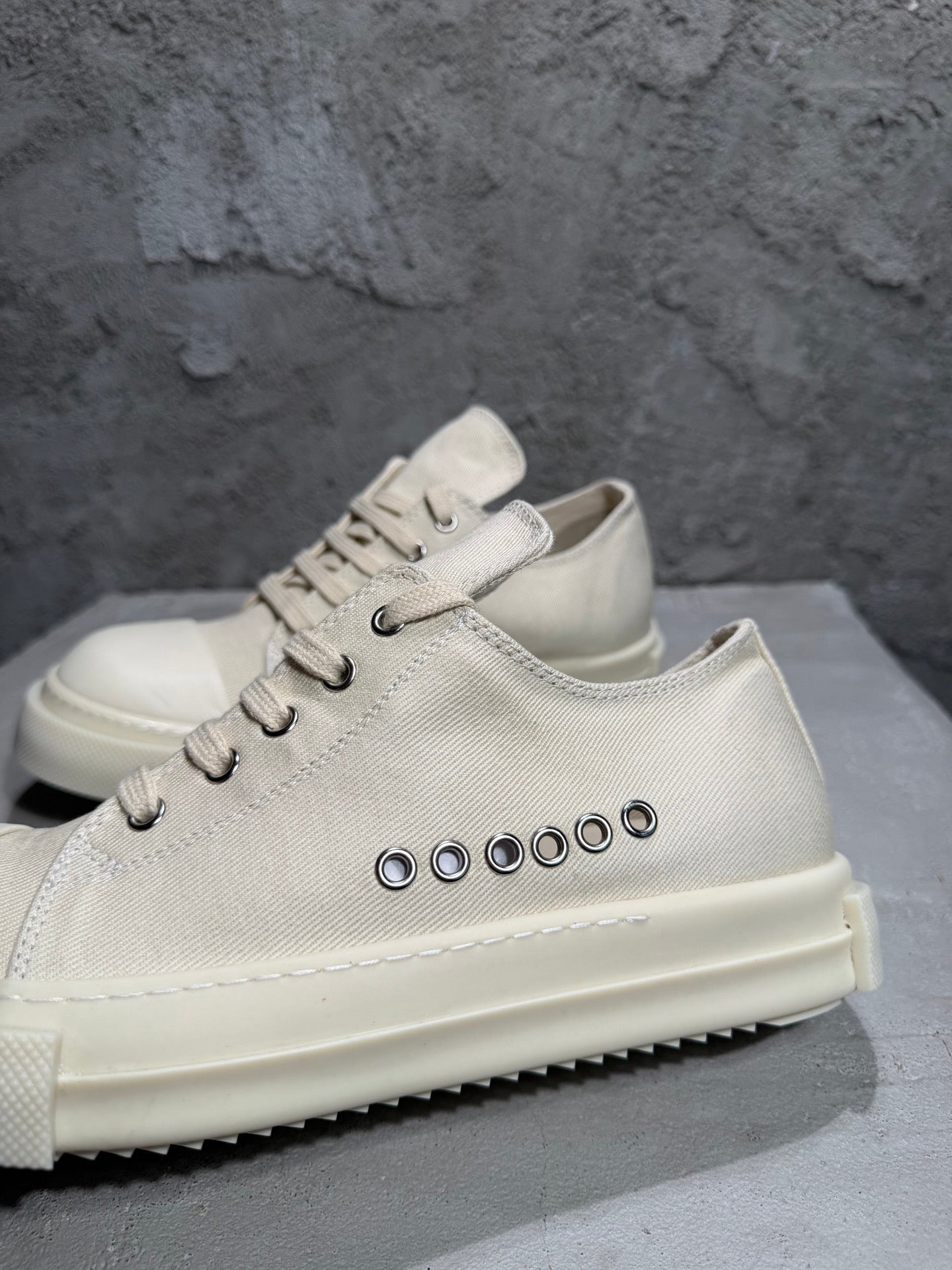 Casual Shoes