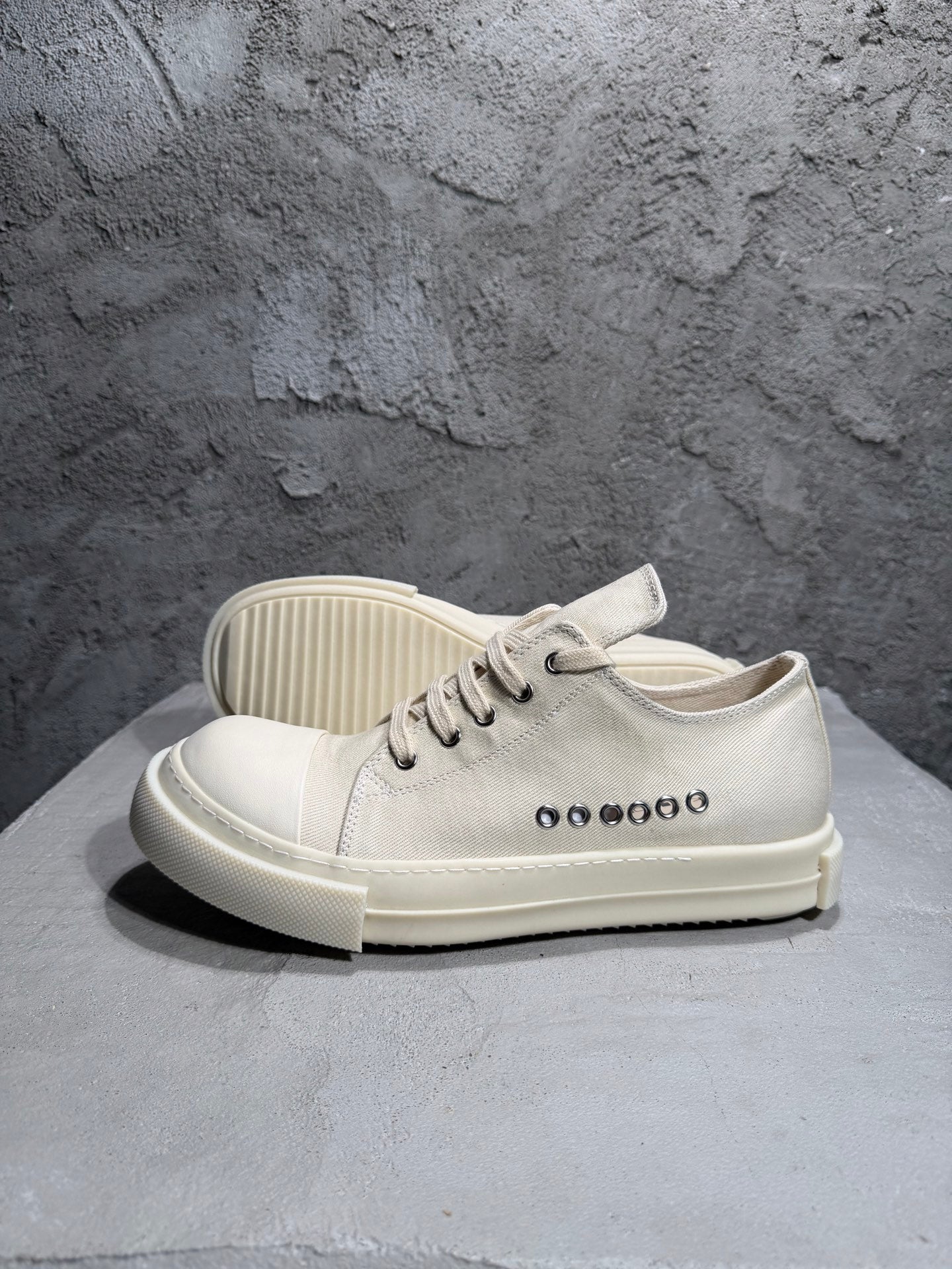 Casual Shoes
