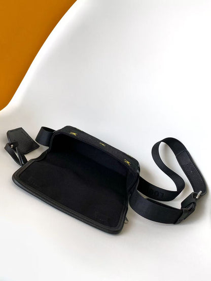 Shoulder Bag