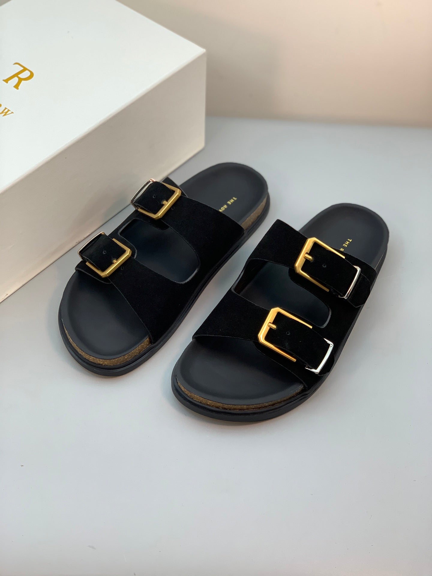 Slipper