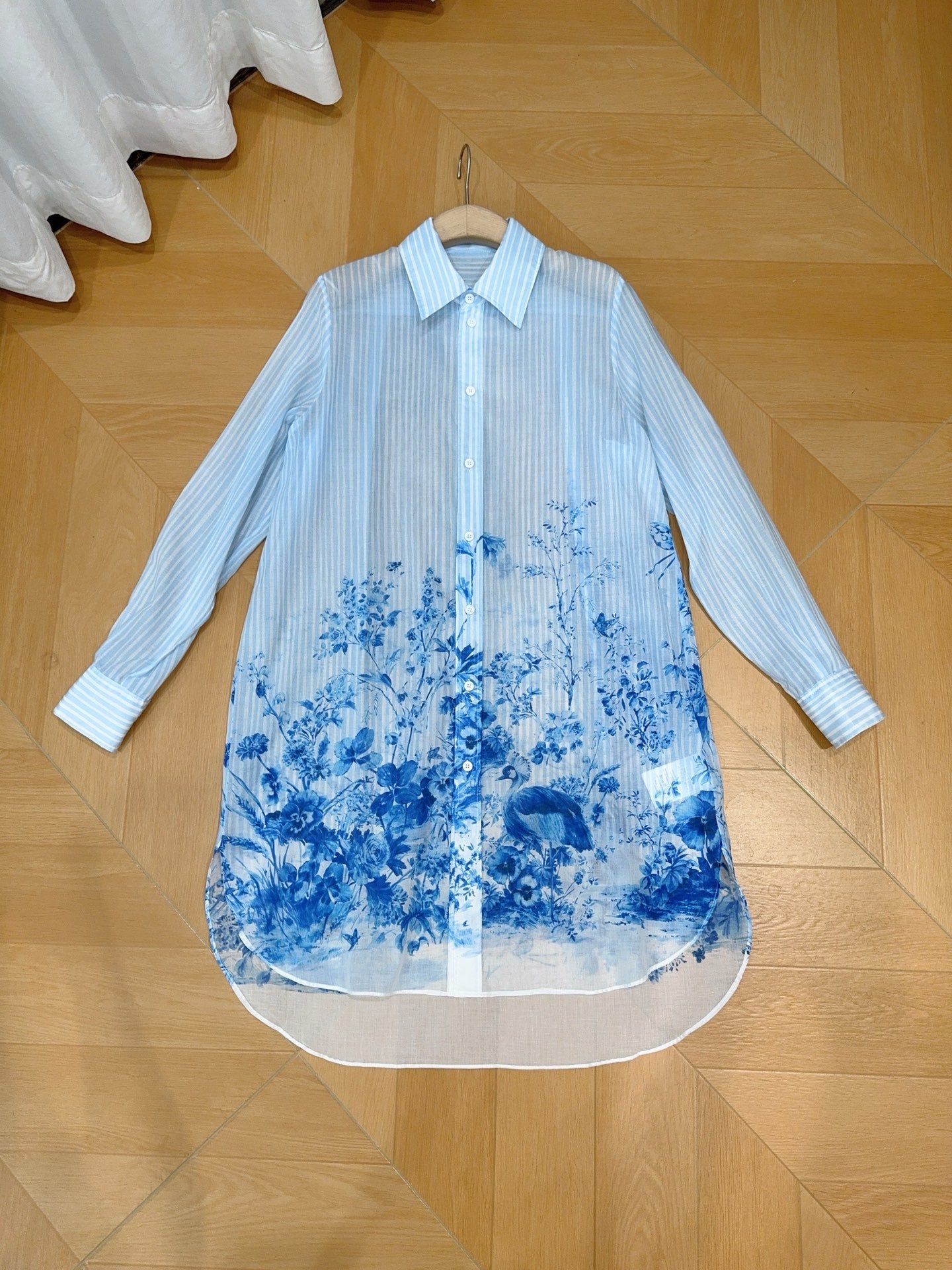 Long sleeve shirt
