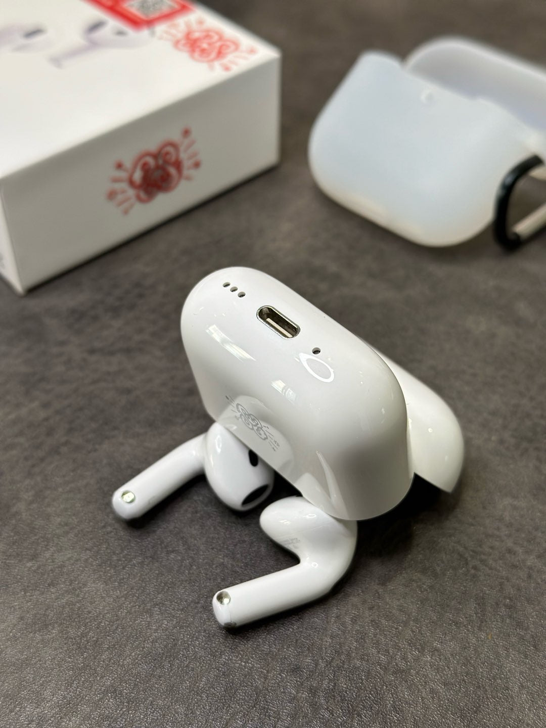 AirPods4 ANC
