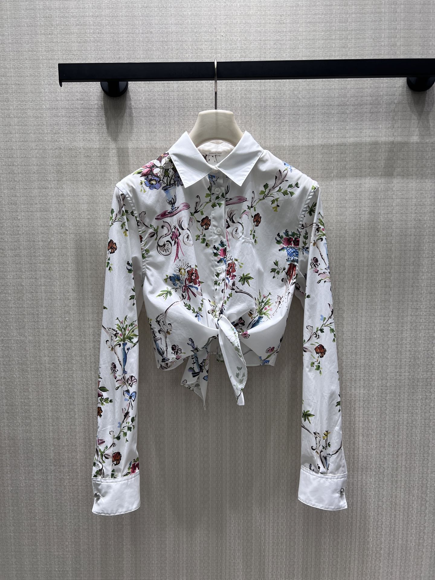 Long sleeve shirt