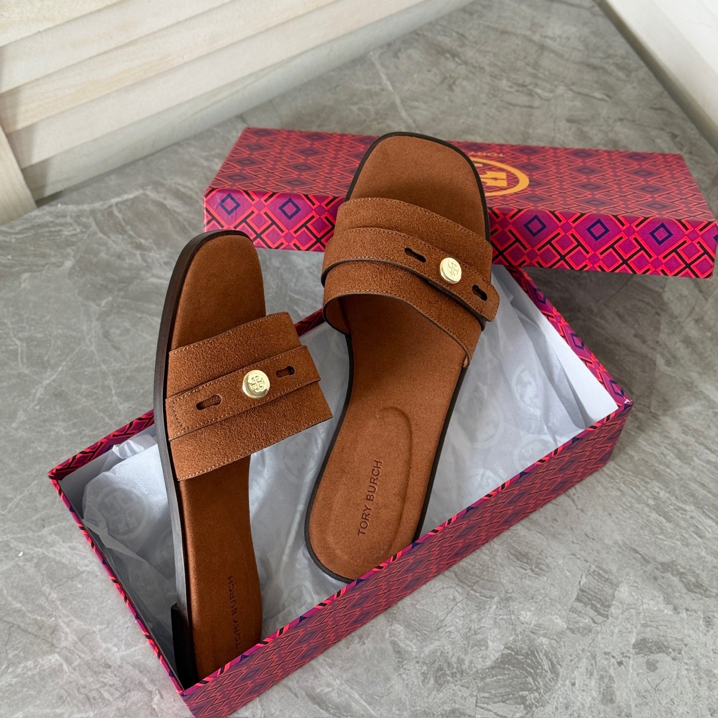 Slipper