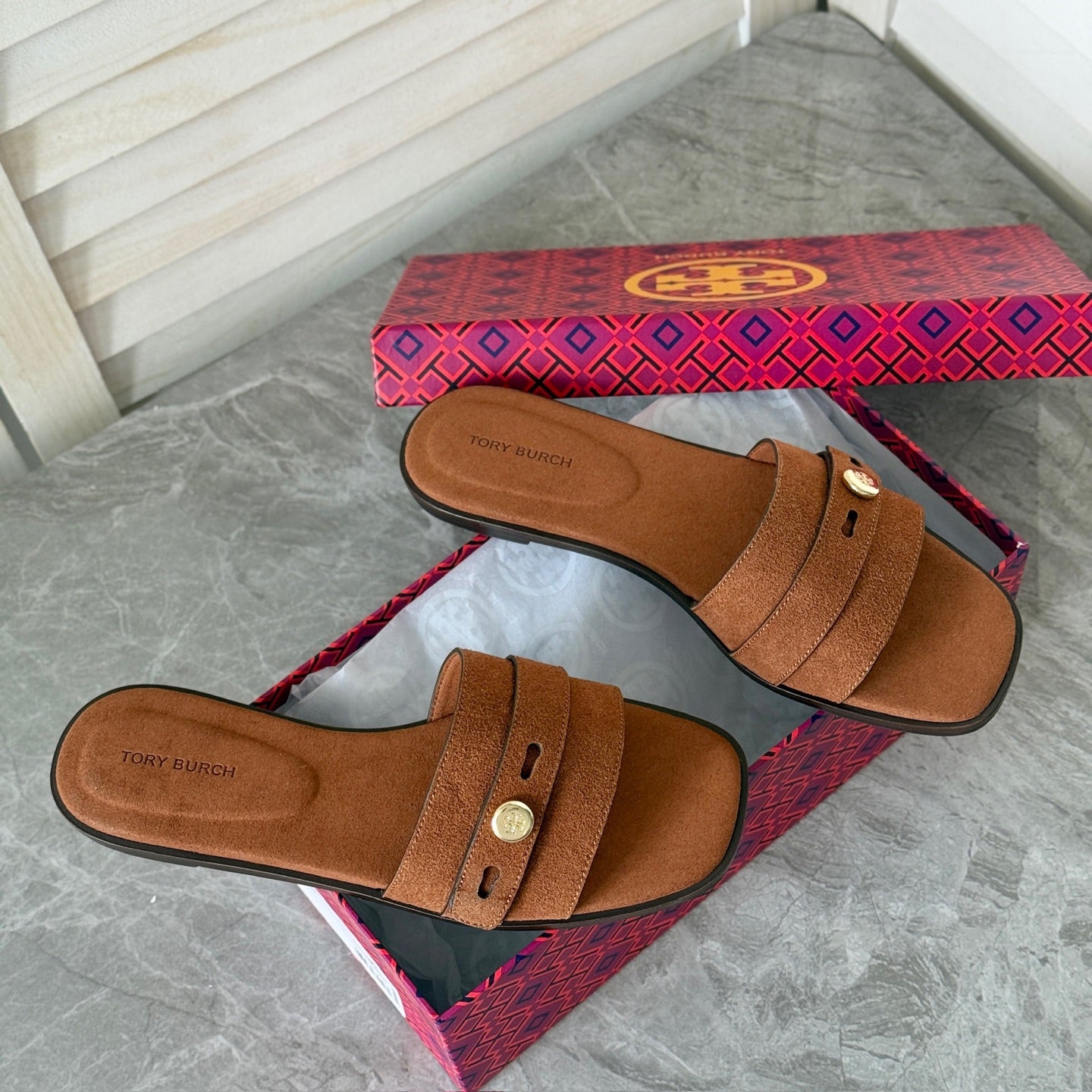 Slipper