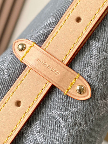 Shoulder Bag
