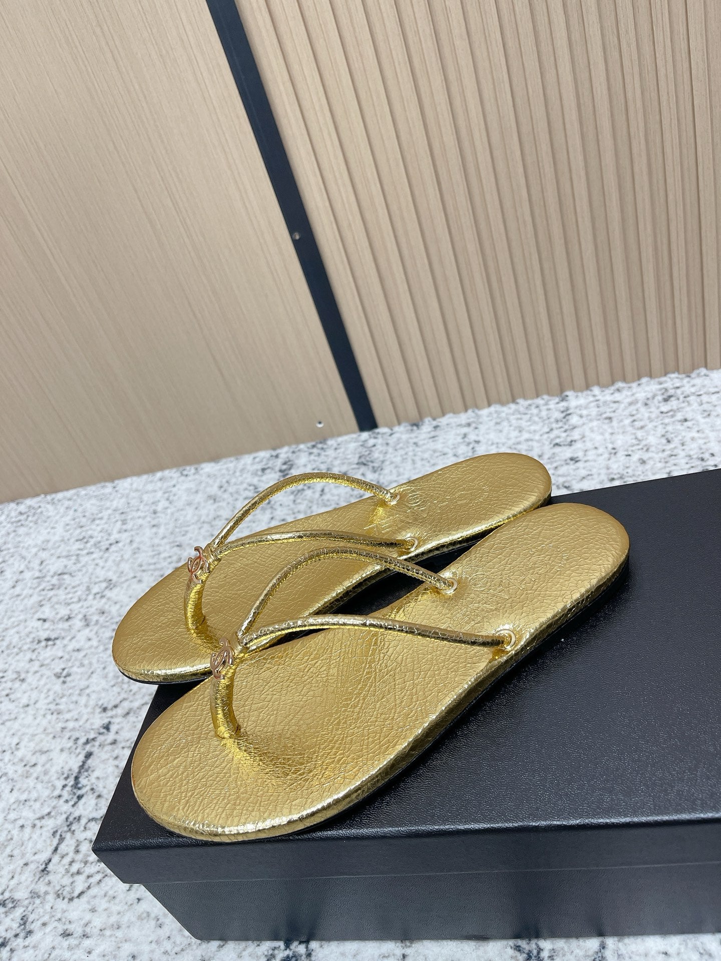 Slippers