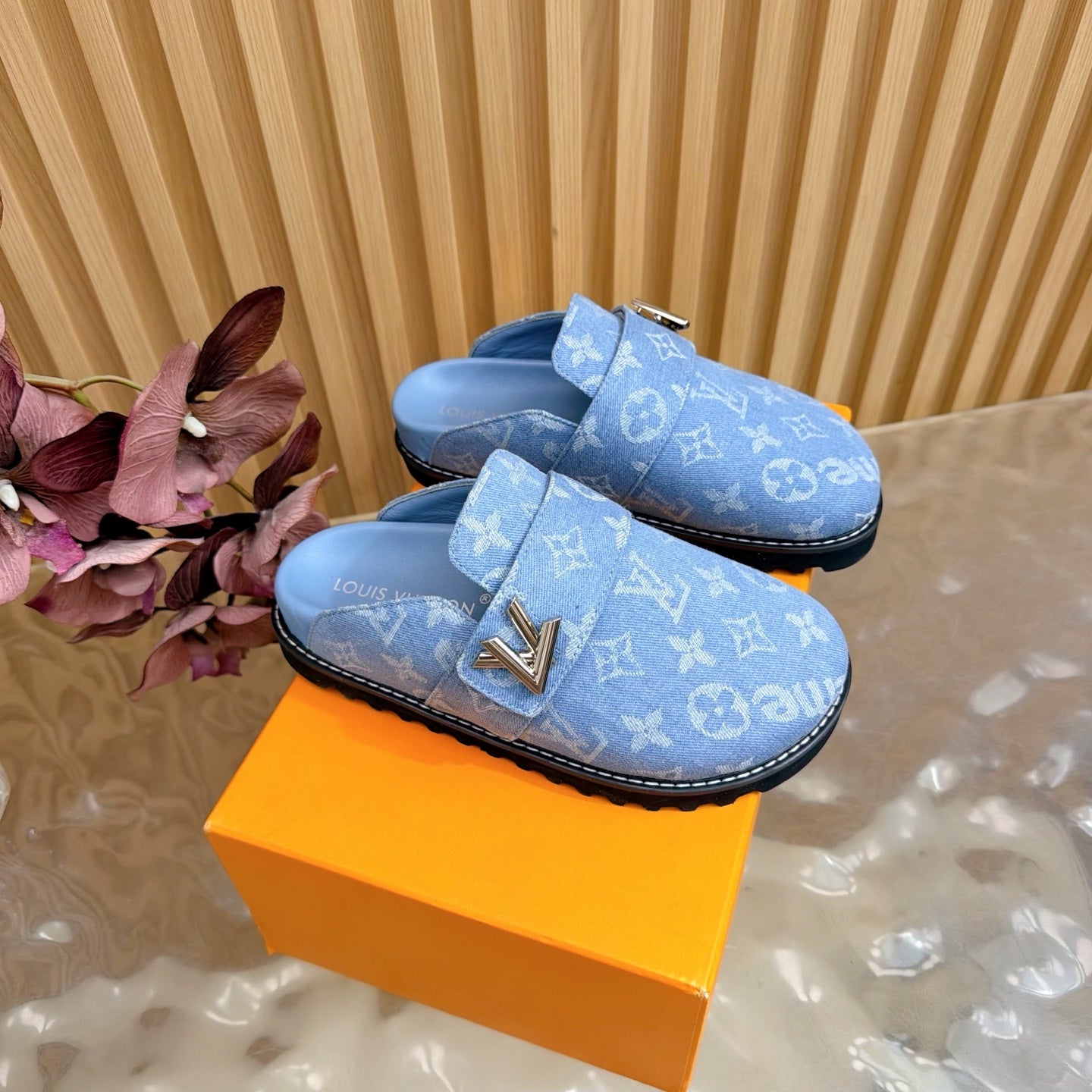 Slippers
