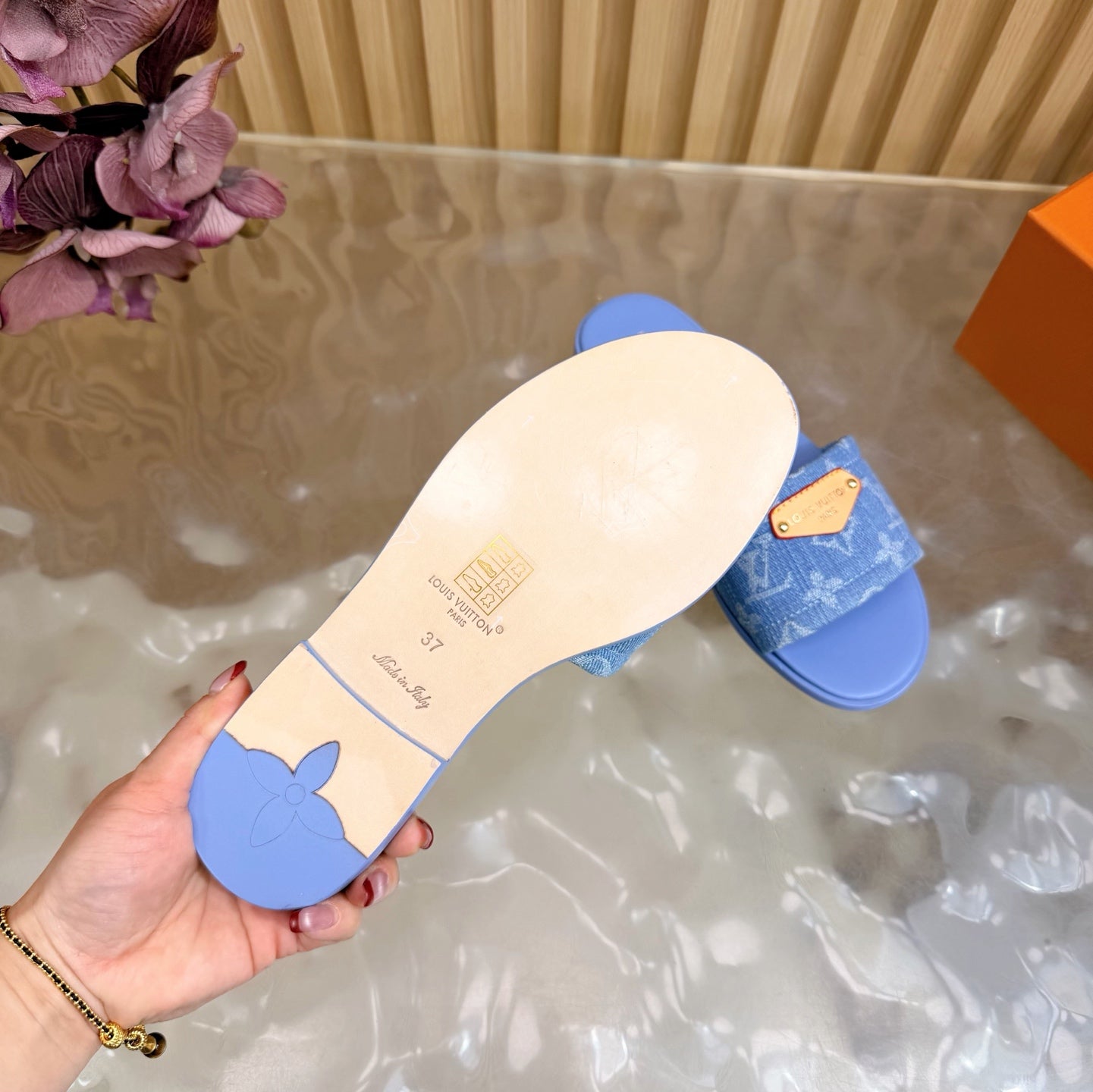 Slippers