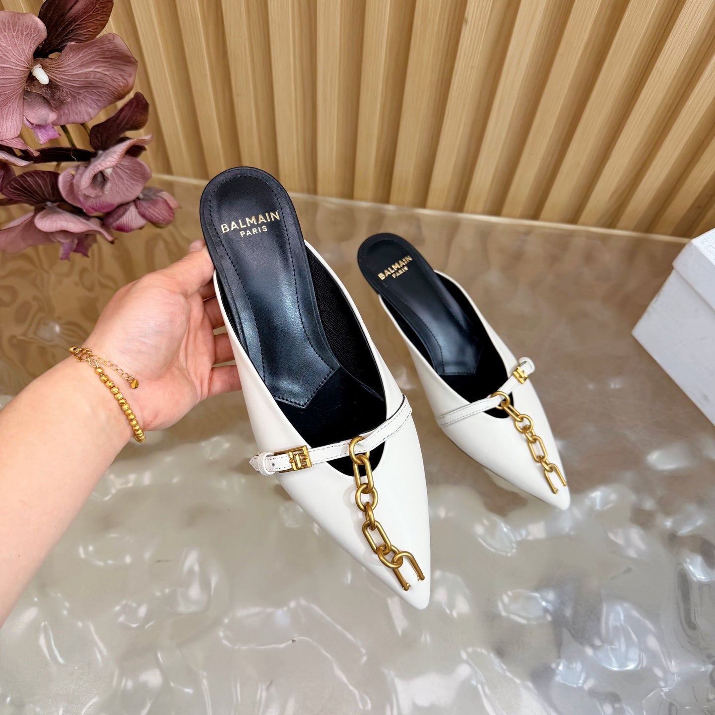 Slippers