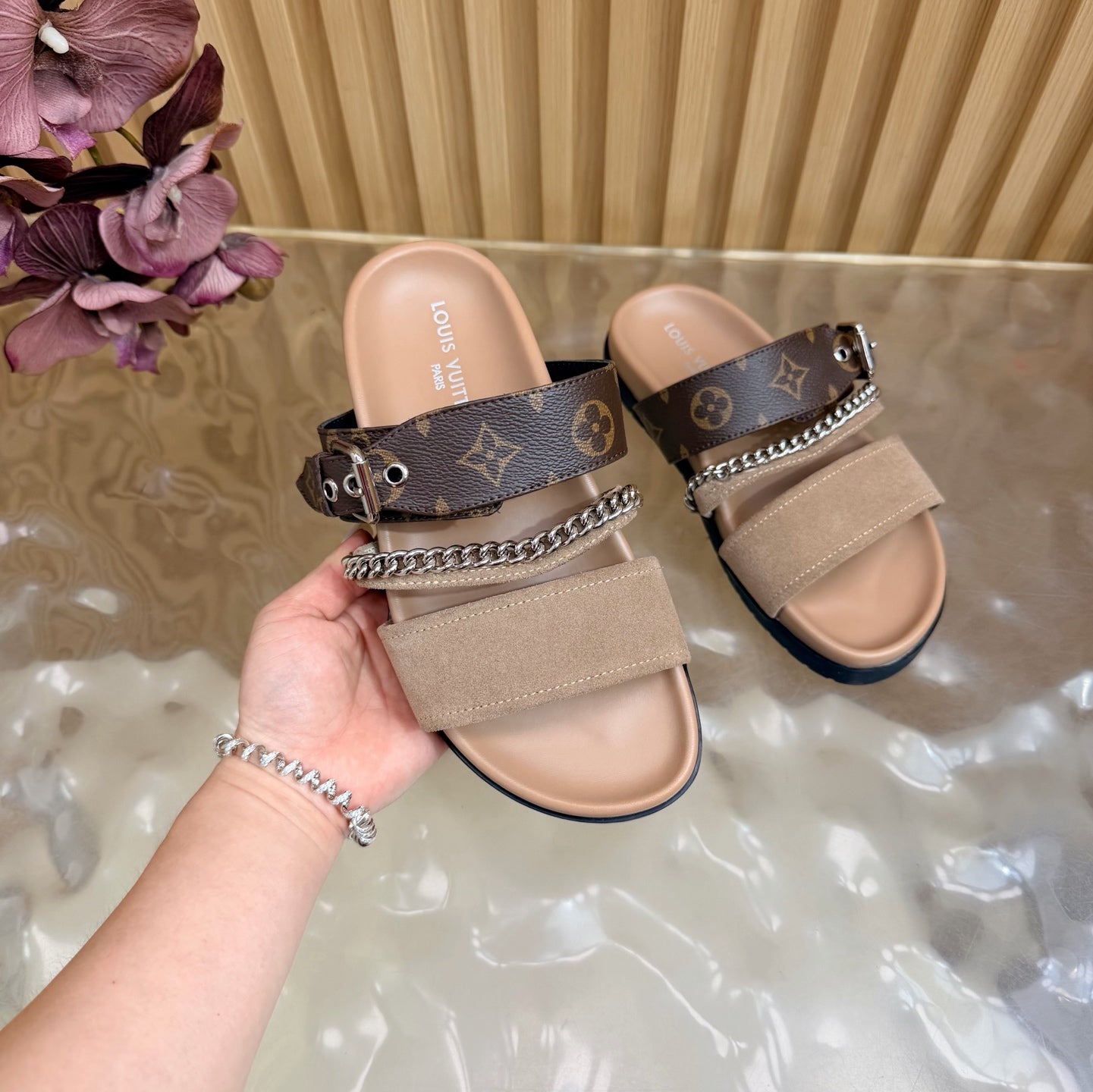 Slippers