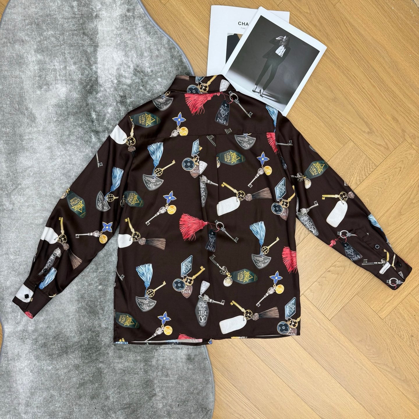 Long sleeve shirt